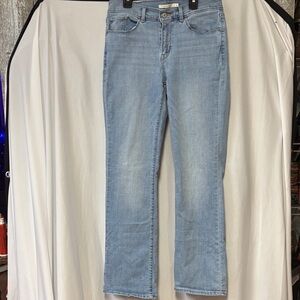 Levi's Women's Straight Leg Jeans in Light Blue